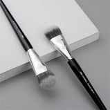 Makeup Brush with Lid, Fibrous Bristle Broom-shaped Foundation Brush Beauty Tools